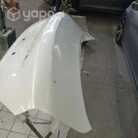 Tapa maleta Nissan versa 2016