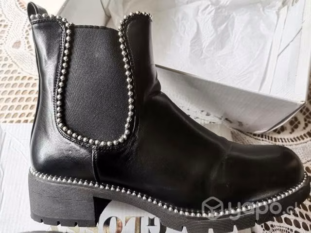 Botines negros - Imagen 2