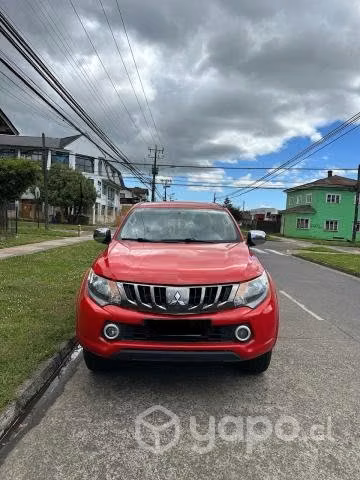 Mitsubishi l200 2019