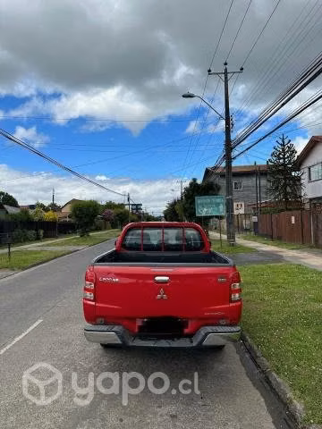 Mitsubishi l200 2019