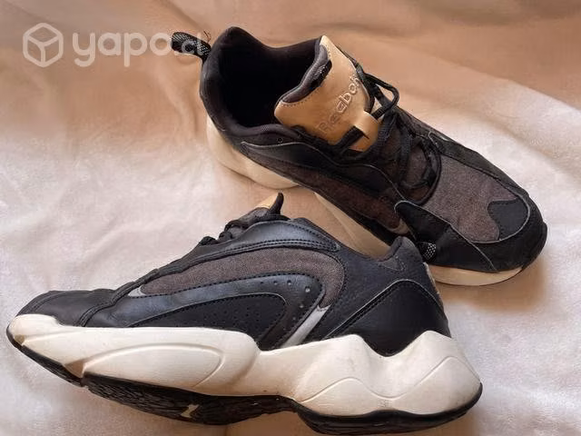 Bellas zapatillas de hombre