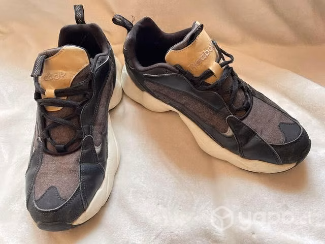 Bellas zapatillas de hombre