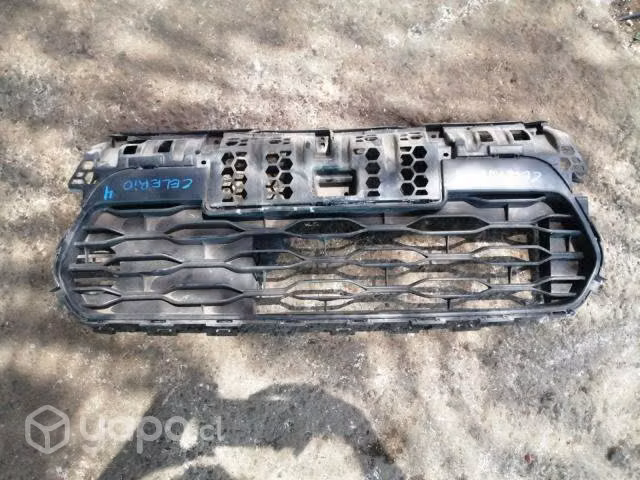 Rejilla parachoque suzuki celerio 2020 original