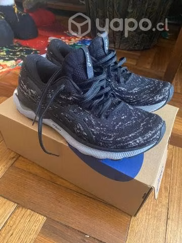 Zapatillas ASICS GEL-Nimbus 24 MK - Semi nuevas