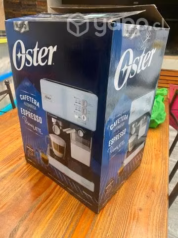 Maquina para preprar cafe marca Oster Nueva