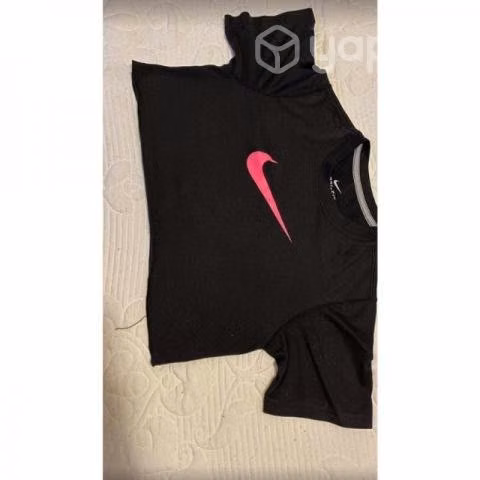 Cropp poleraa originaal