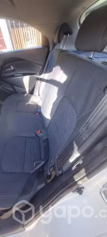 Vendo Kia Rio 2014 - Imagen 4