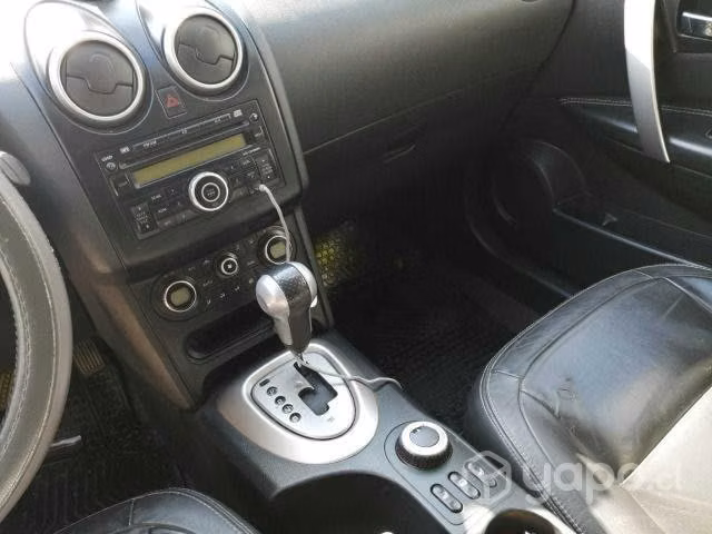 Nissan qashqai 2012