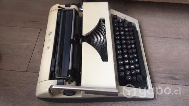 Maquina de escribir Olympia Monica S