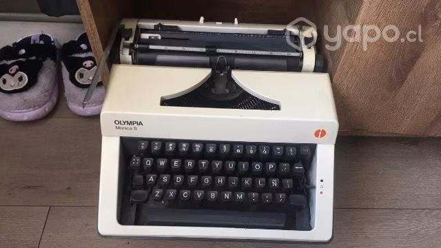 Maquina de escribir Olympia Monica S