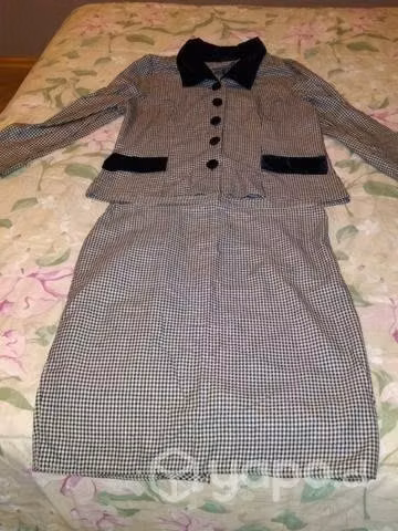 Vestidos y trajes - Imagen 6