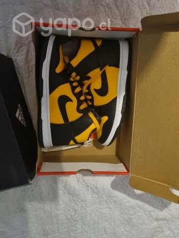 Zapatillas como nuevas - Imagen 2
