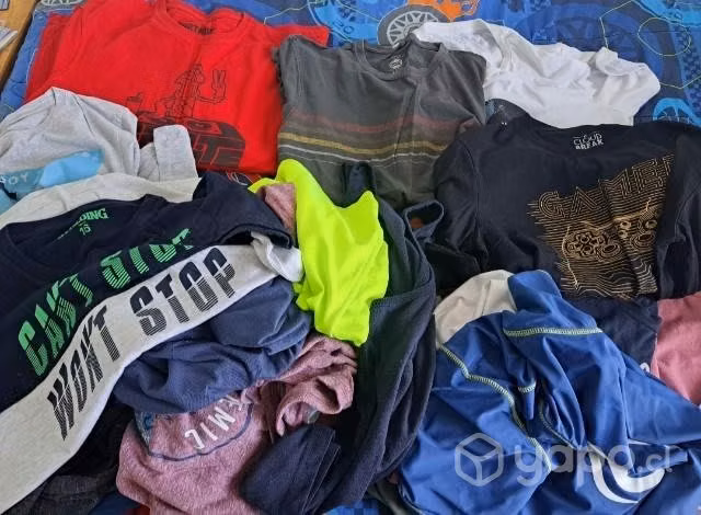 Ropa (mas de 60 prendas)