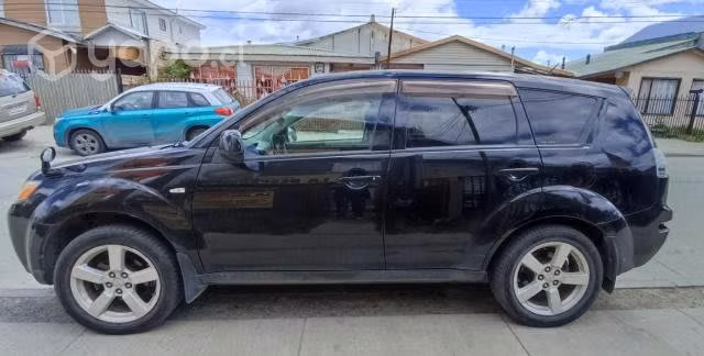 Mitsubishi outlander 2007