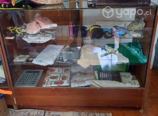 Vitrinas Melamina y Vidrio 28.000.-