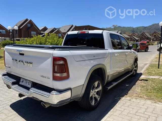 Hermosa camioneta, con olor a nuevo