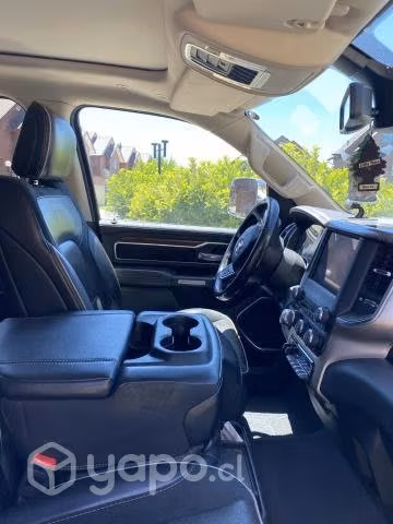 Hermosa camioneta, con olor a nuevo