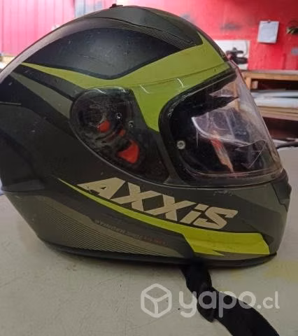Casco de moto impecable