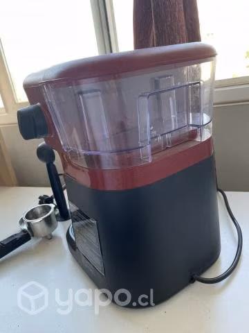 Cafetera Para Espresso Oster® Rojo Bvstem5501r