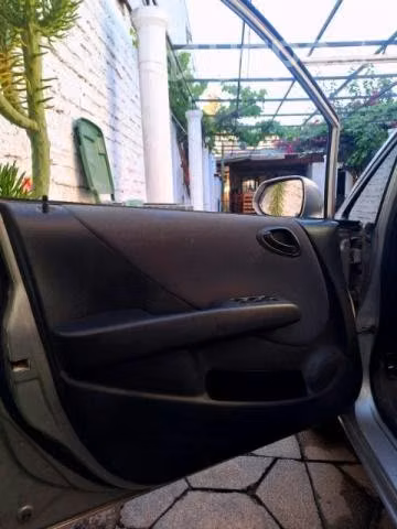 Honda fit 2005