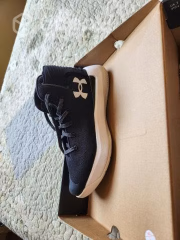 Zapatilla de basketball - Imagen 4