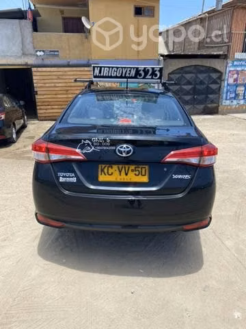 Taxi colectivo toyota yaris año 2019