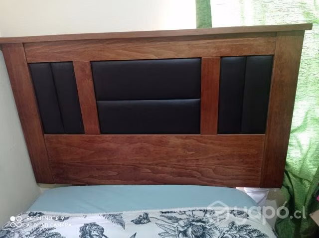 Respaldo cama plaza 1/2 con todos sus tornillos
