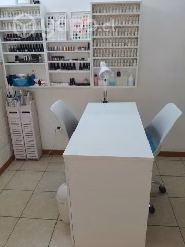 Muebles manicure pedicure - Imagen 3