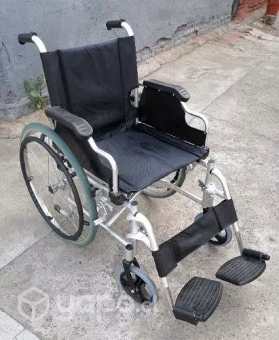 Silla de ruedas adulto marca GLOMED poco uso