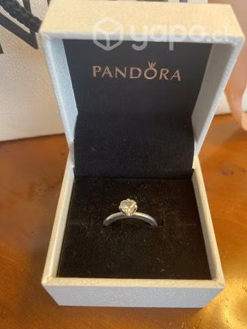 Anillo Solitario Pandora