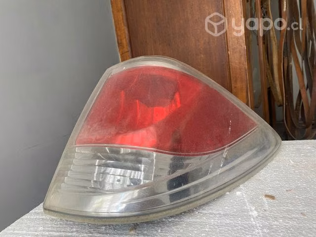 Foco trasero derecho MAZDA BT50
