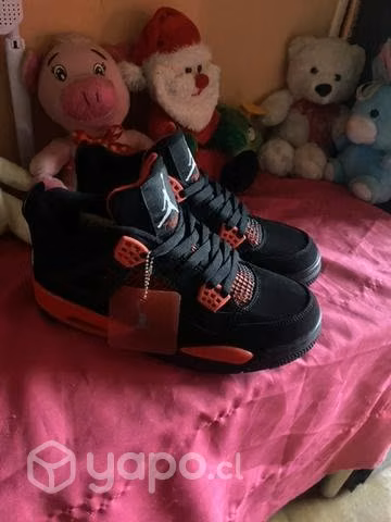 Air Jordan 4 Retro Red Thunder - Imagen 4