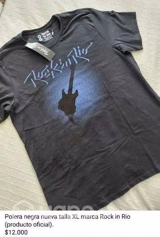 Polera negra hombre