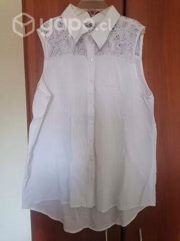 Camisa sin mangas con bordado
