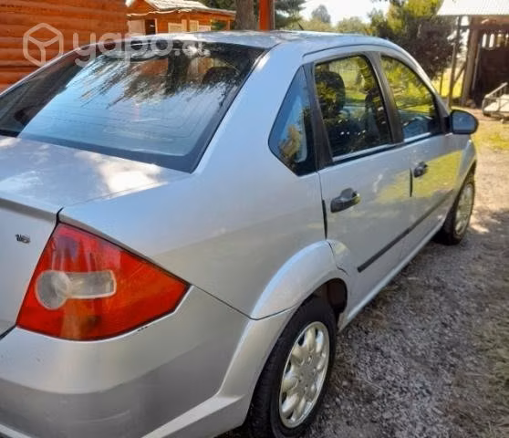 Vendo auto ford fiesta