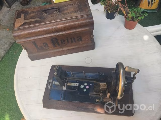Máquina de coser antigua