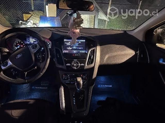 Ford focus titanium, año 2013
