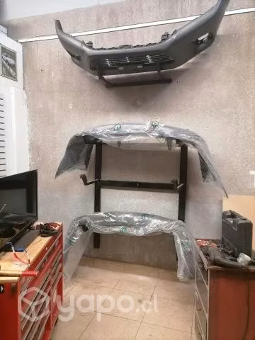 Parachoques traseros Toyota yaris económico