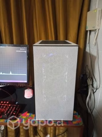 Pc gamer con monitor - Imagen 3