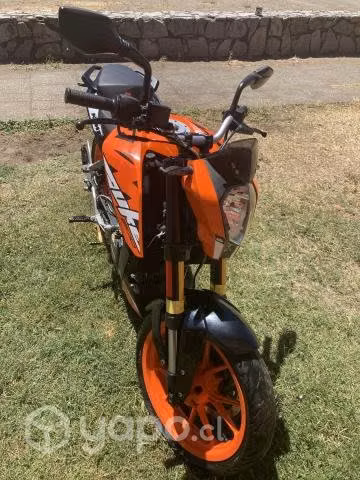 KTM duke 200