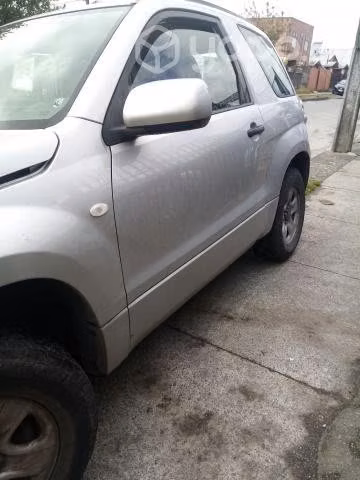 Suzuki grand vitara 2012