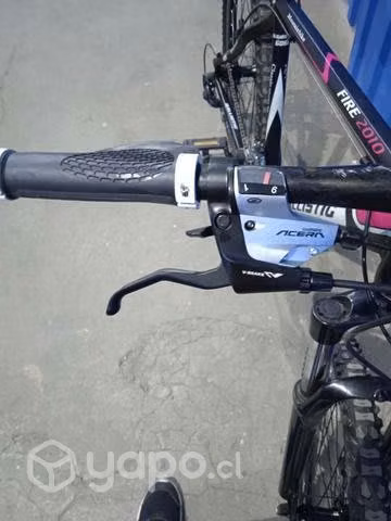 Bicicleta marca BALLESTIC MOUNTAN BIkE