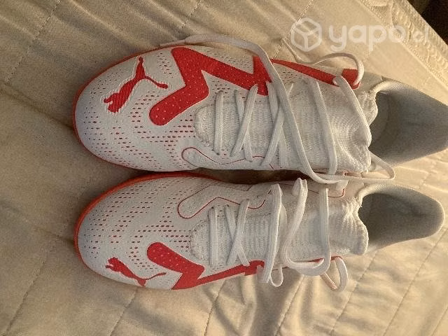 Zapatos futbolito Puma