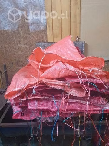 Vendo sacos leñeros a $100 usados del año pasado