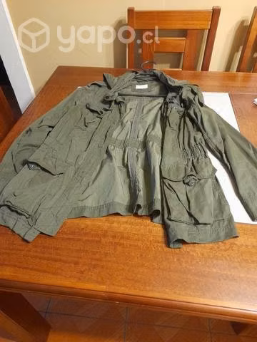 Lote de ropa en artesanos de alerce - Imagen 4