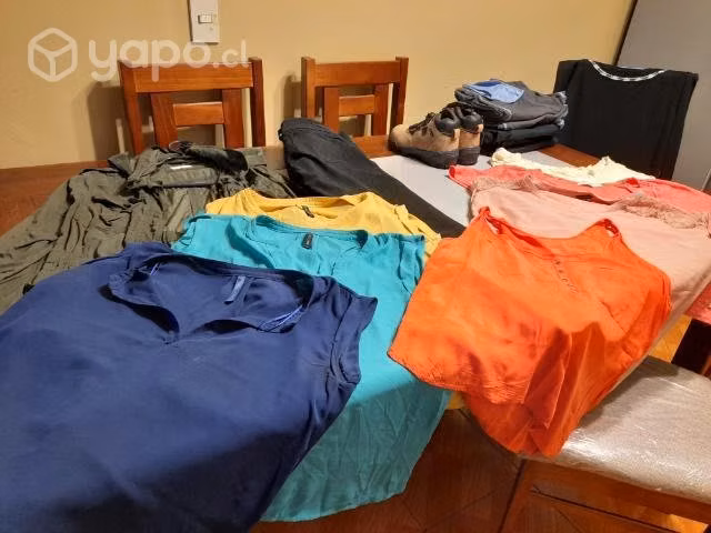 Lote de ropa en artesanos de alerce - Imagen 2