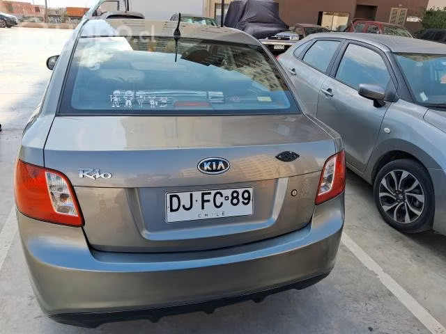 KIA MOTORS RIO