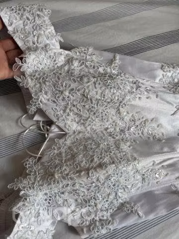 Vestido de novia blanco - Imagen 2