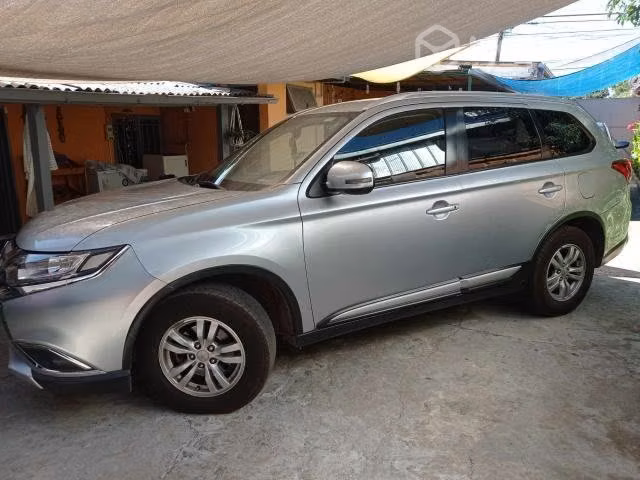 Mitsubishi outlander 2018