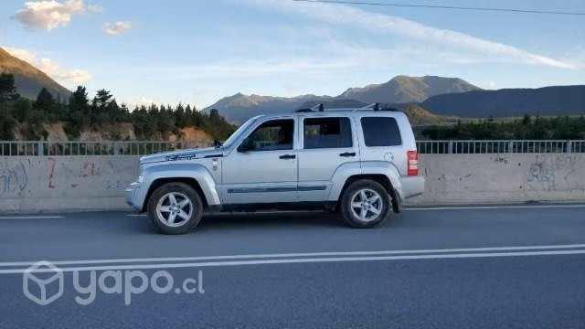 Jepp Cherokee liberty
